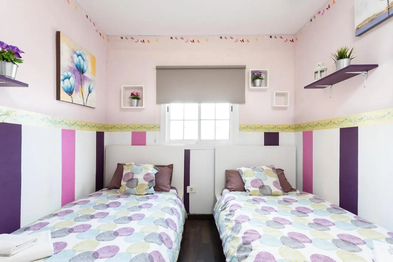 Villa Blanca Tenerife - Private Rooms - Terrace And Bbq, 5 Minutes From The Beach And Airport San Isidro  España